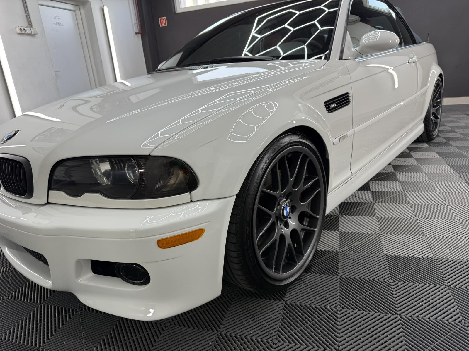 BMW E46 M3 Cabrio Manual - Image 2