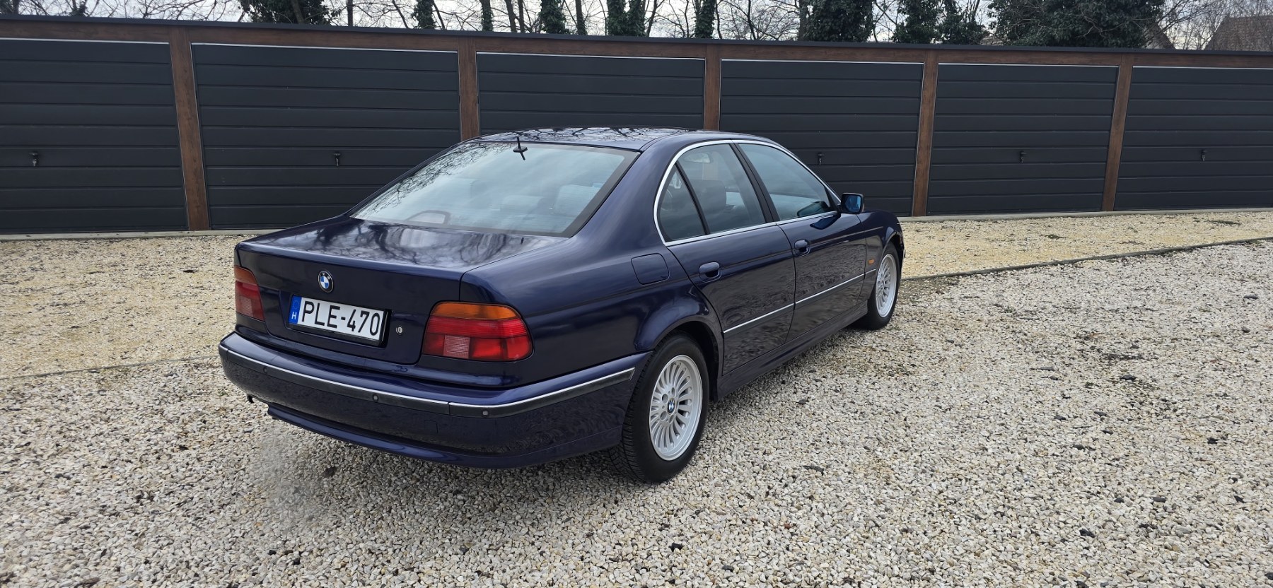 BMW E39 523i - Image 3