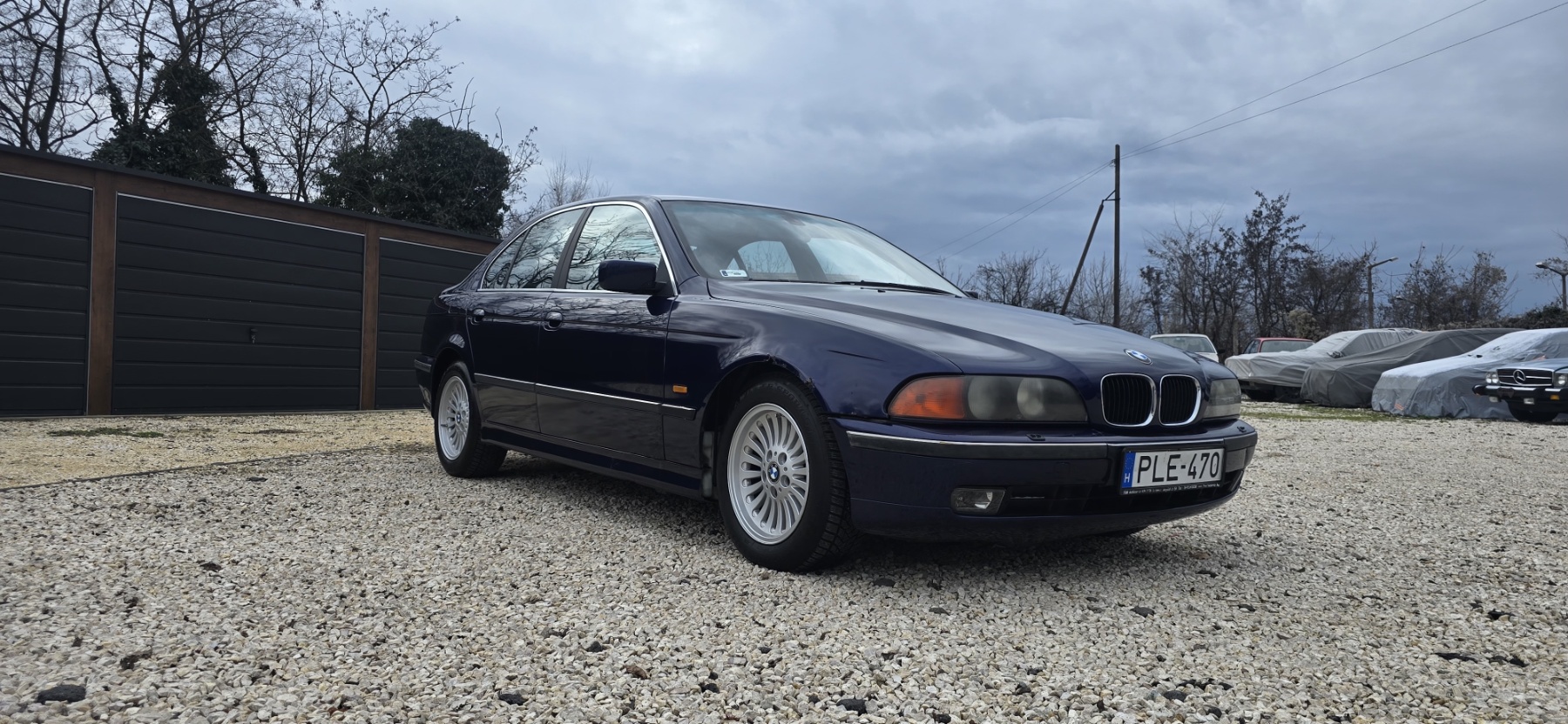 BMW E39 523i - Image 8