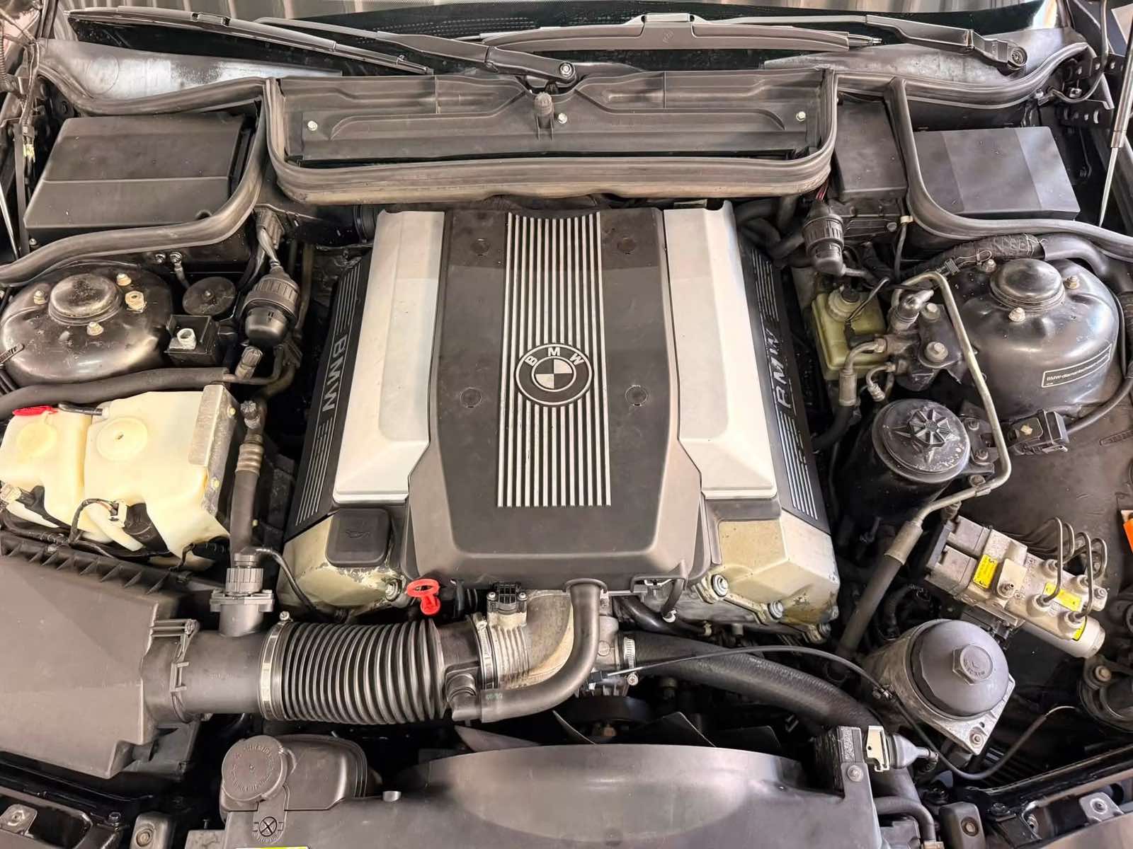 BMW E31 840i GYÁRI ÁLLAPOTBAN - Image 4