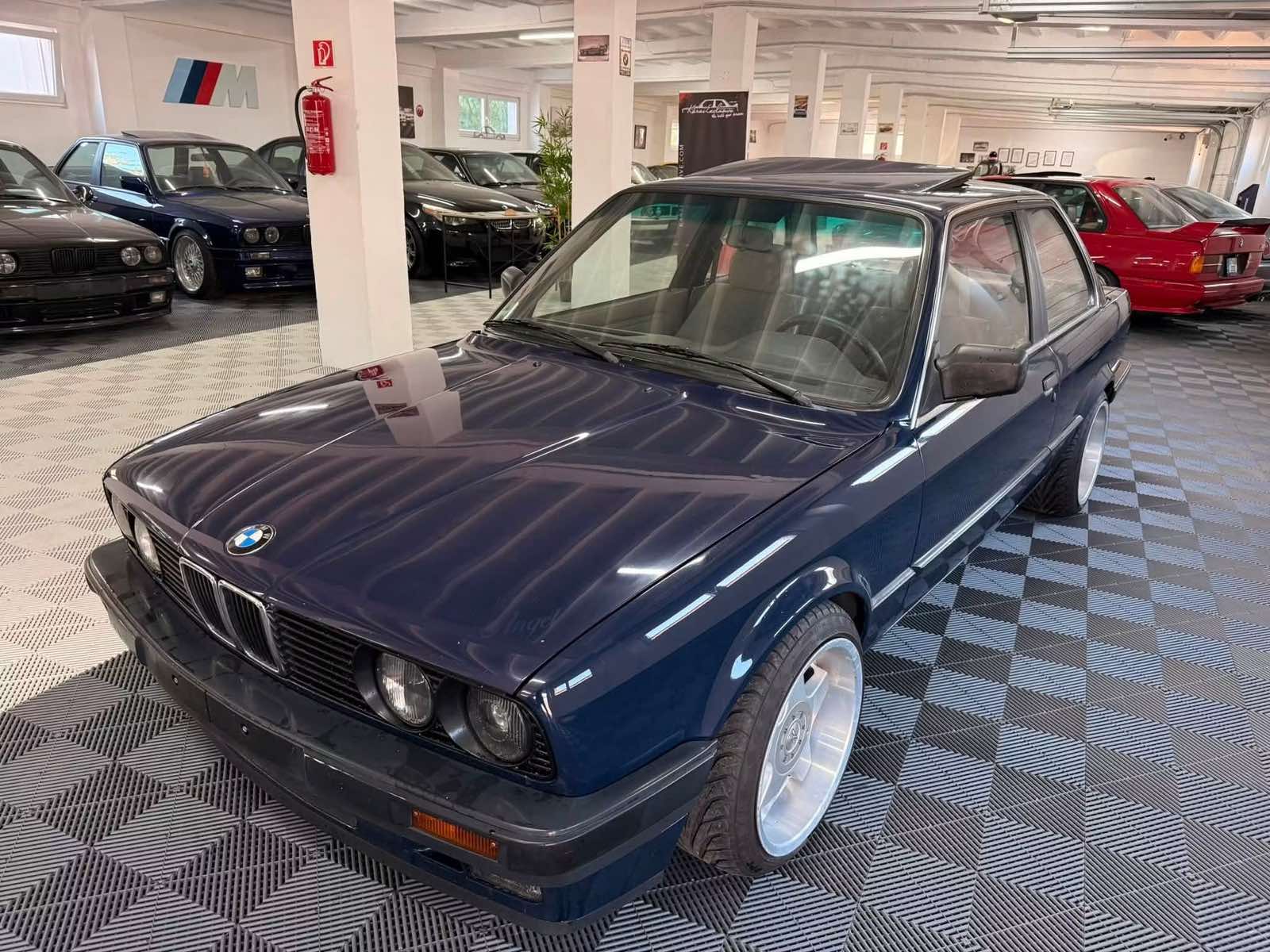 BMW E30 320i AUTOMATA - Image 5