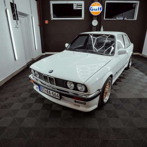 EAA0D3B0-0029-4B76-A303-A8F5C589573B